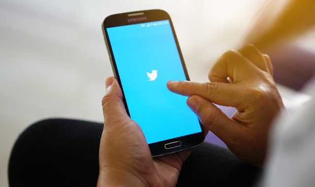 twitter-phone